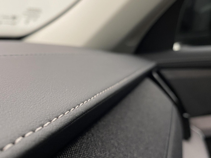 Volvo XC90 T8 AWD RECHARGE DARK PLUS 7m na operativní leasing
