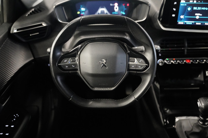 Peugeot 208 1.2 PureTech 74 kW na operativní leasing