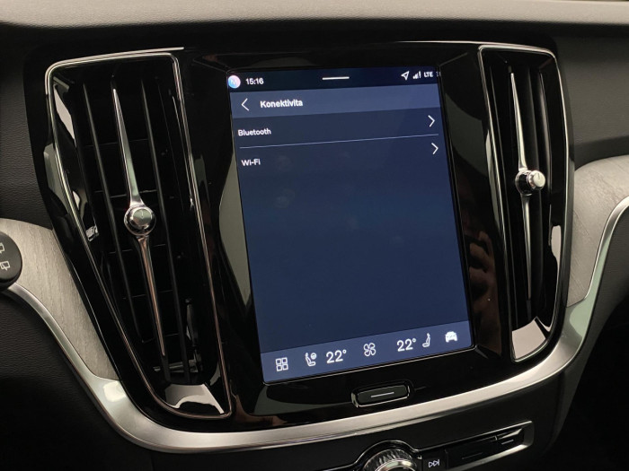 Volvo V60 B4 AUT BRIGHT PLUS na operativní leasing