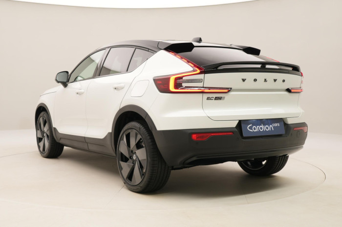 Volvo EC40 BLACK EDITION SINGLE EXT ULTRA Edition na operativní leasing