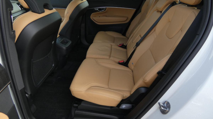 Volvo XC90 B5 AWD Plus Bright 7 míst na operativní leasing