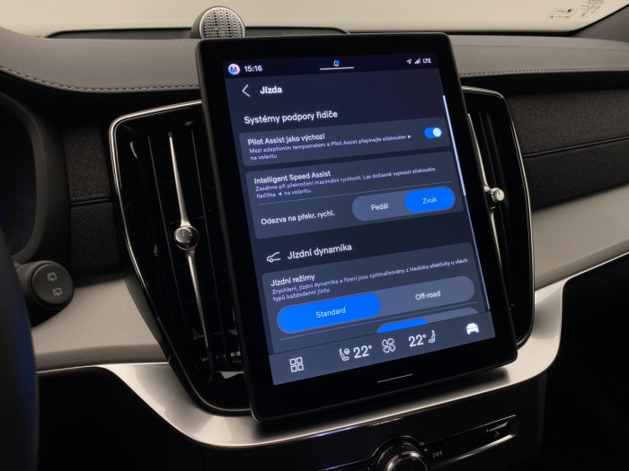 Volvo XC90 B5 AWD AUT BLACK EDITION PLUS na operativní leasing