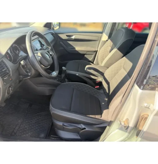 Škoda FabiaCom.1.0TSI 70 Ambition 5d na operativní leasing