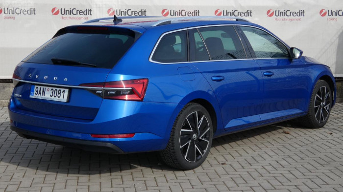 Škoda Superb Combi 1.5 TSI DSG Style na operativní leasing