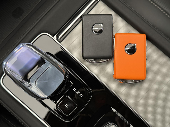 Volvo XC90 B5 AWD AUT BLACK EDITION ULTRA 2.0 Edition na operativní leasing