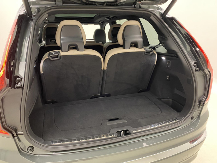 Volvo XC90 T8 AWD Plug-in BRIGHT ULTRA na operativní leasing