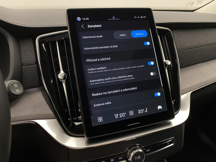 Volvo XC90 B5 AWD AUT DARK PLUS 7míst na operativní leasing