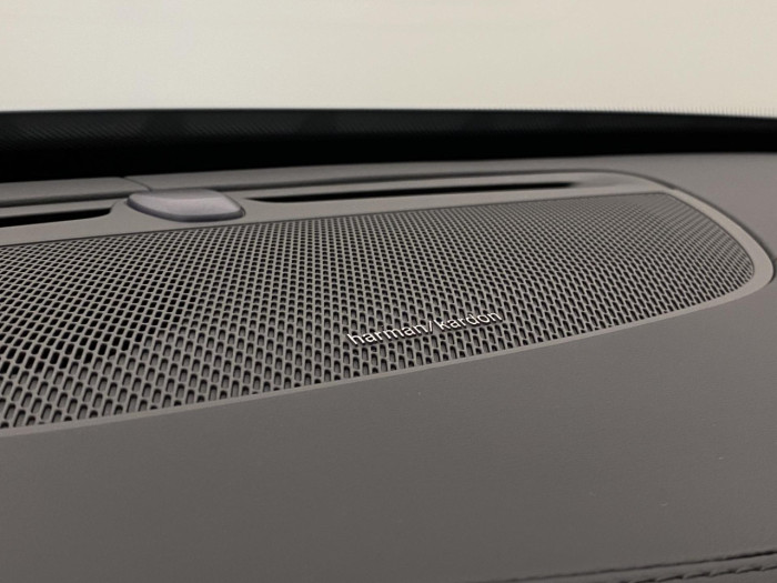 Volvo XC90 B5 AWD BLACK EDITION PLUS 7 na operativní leasing