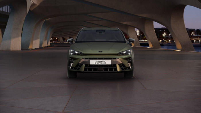 CUPRA Leon SP Tribe 1.5 eTSI 150k DSG na operativní leasing