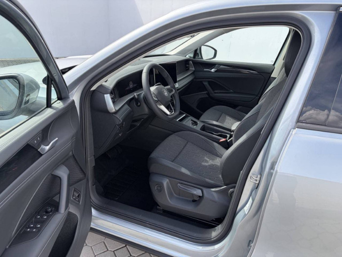 Volkswagen Tayron People PHEV 19,7kWh 1,5TSI / 110kW na operativní leasing