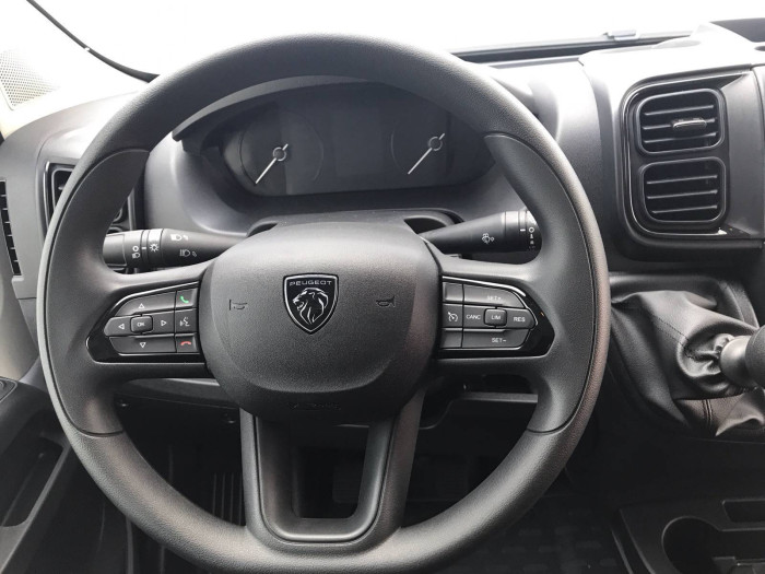 Peugeot Boxer Furgon 4350 L4H2 MAN6 2,2 BlueHDi / 132kW na operativní leasing