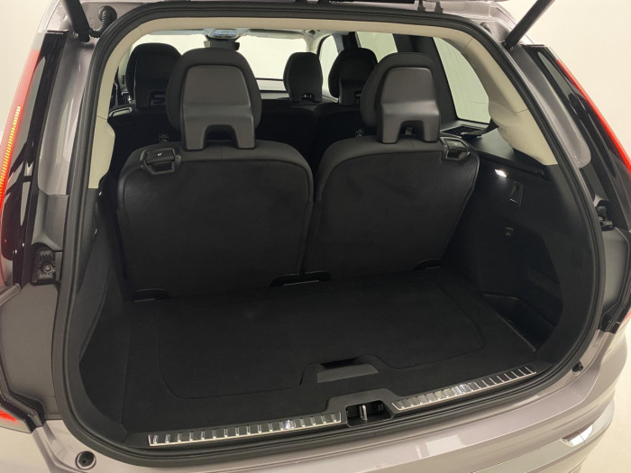 Volvo XC90 B5 AWD AUT BRIGHT PLUS na operativní leasing