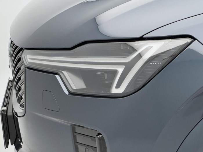 Volvo XC90 B5 AWD AUT DARK PLUS 7míst na operativní leasing