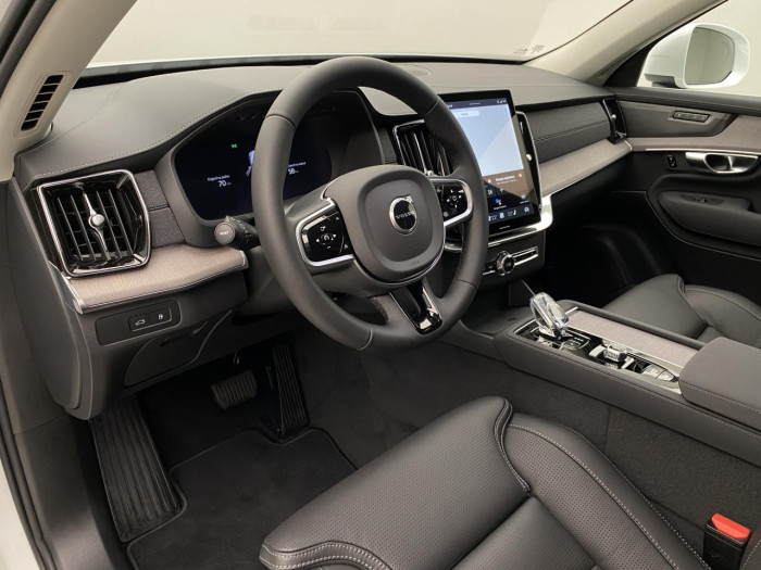 Volvo XC90 T8 AWD RECHARGE BRIGHT PLUS 7m na operativní leasing