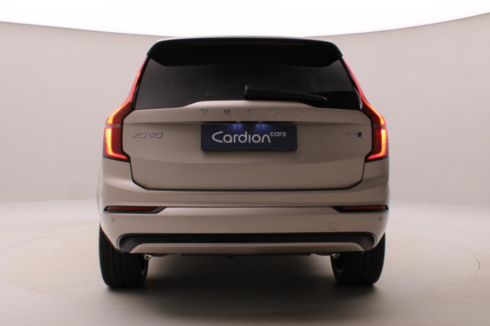 Volvo XC90 B5 AWD AUT DARK PLUS na operativní leasing