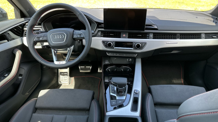 Audi A4 Avant 2,0 TDI - Hybrid - Automat 7st. - 4x4 na operativní leasing