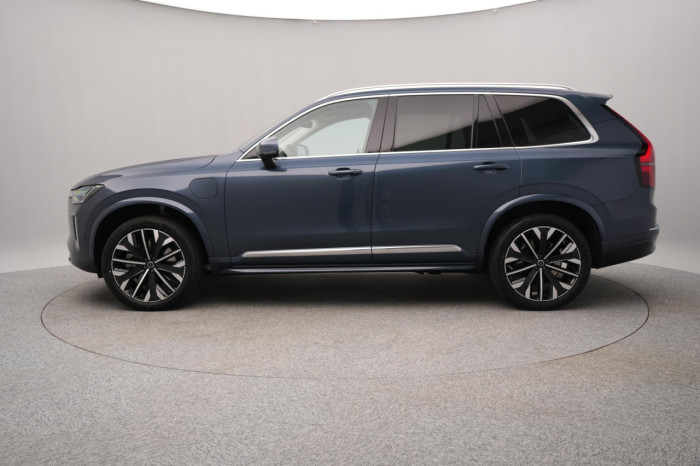 Volvo XC90 T8 AWD Plug-in BRIGHT PLUS 7m na operativní leasing