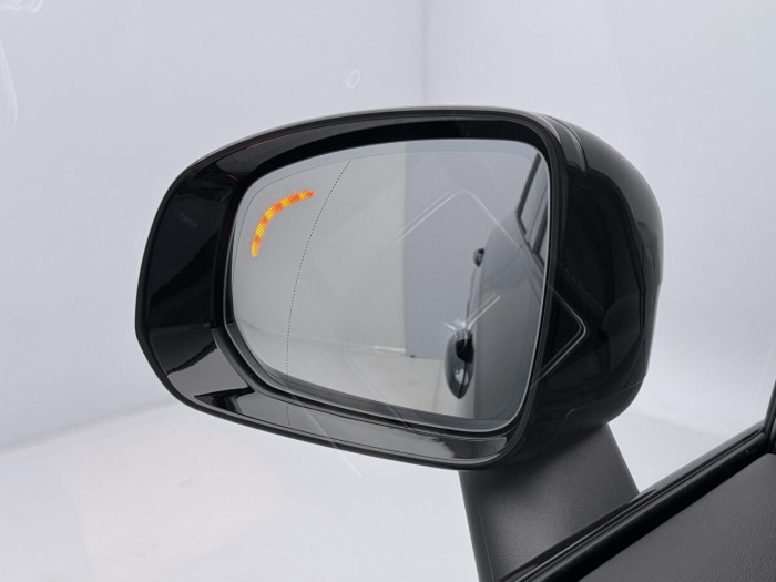 Volvo XC90 B5 AWD AUT DARK PLUS 7míst na operativní leasing