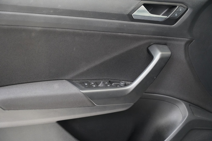 Volkswagen T-Roc 1.0 TSI 85 kW na operativní leasing