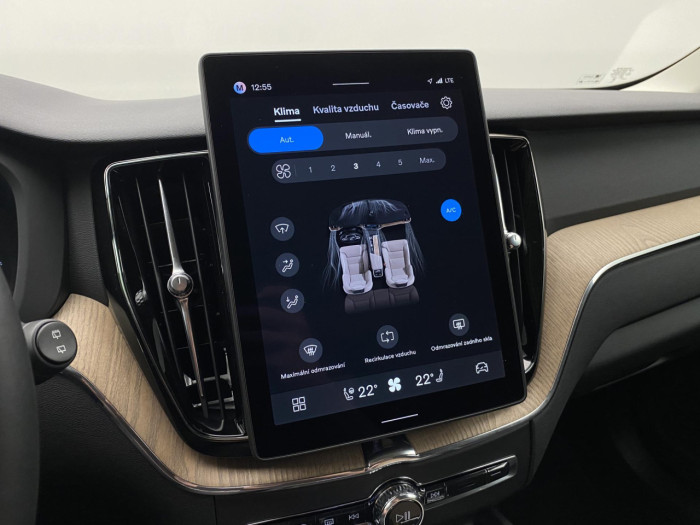Volvo XC60 B5 AWD AUT BRIGHT PLUS na operativní leasing