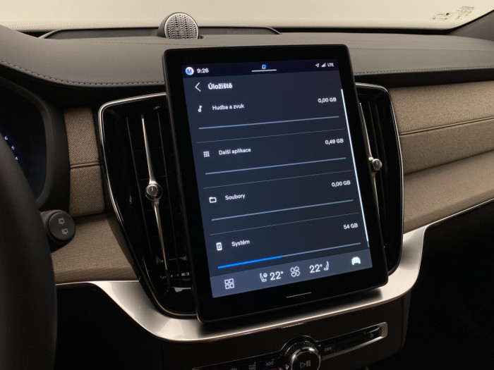 Volvo XC90 B5 AWD AUT DARK PLUS 7míst na operativní leasing