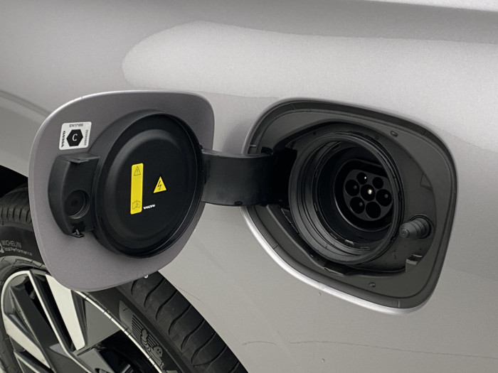 Volvo XC60 T6 AWD AUT BRIGHT PLUS na operativní leasing