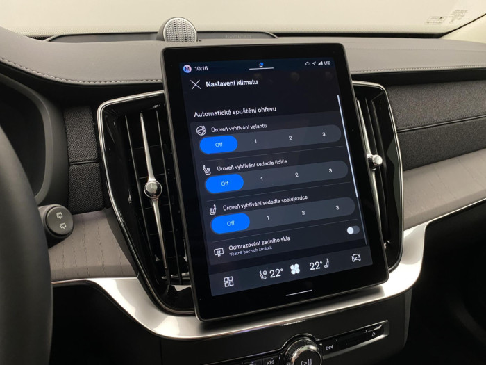 Volvo XC90 T8 AWD Plug-in DARK PLUS 7m na operativní leasing