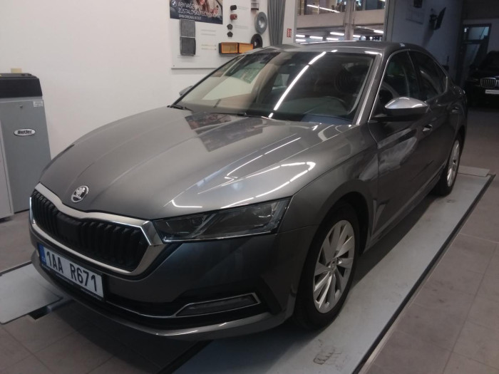 Škoda Octavia Combi 1,5 TSI Style na operativní leasing