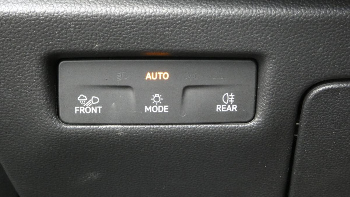 Škoda Karoq 2.0 TDI 110 kW Style 4x4 DSG na operativní leasing