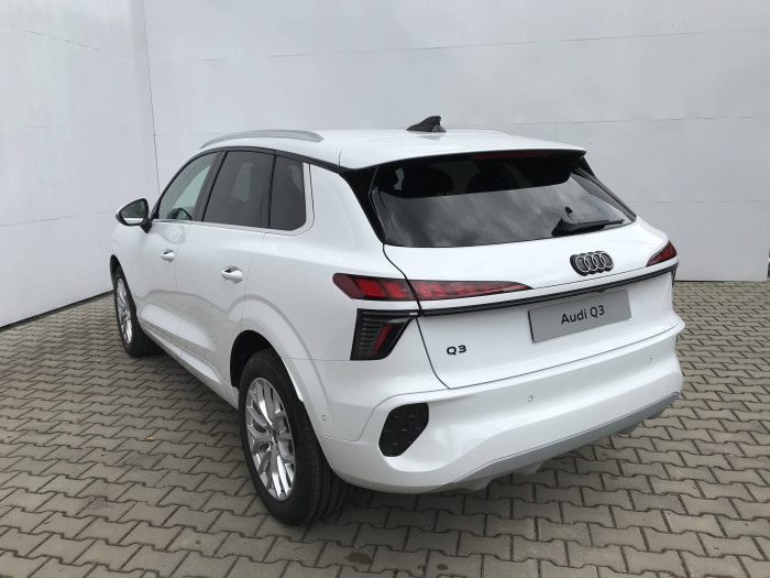 Audi Q3 7STT  1,5 TFSI / 110kW na operativní leasing