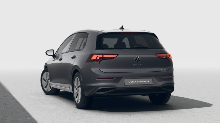 Volkswagen Golf People 7DSG mHEV 1,5eTSI / 110kW na operativní leasing