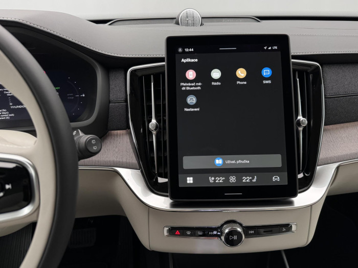 Volvo XC90 T8 AWD Plug-in BRIGHT PLUS 7m na operativní leasing