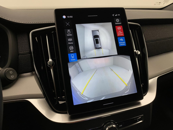 Volvo XC90 B5 AWD BLACK EDITION PLUS 7 na operativní leasing