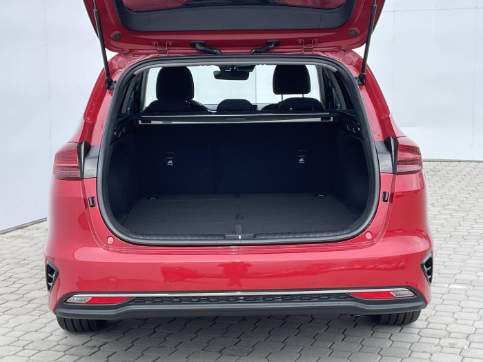 KIA Ceed SW CD TOP 7DCT 1,5 T-GDi / 103kW na operativní leasing