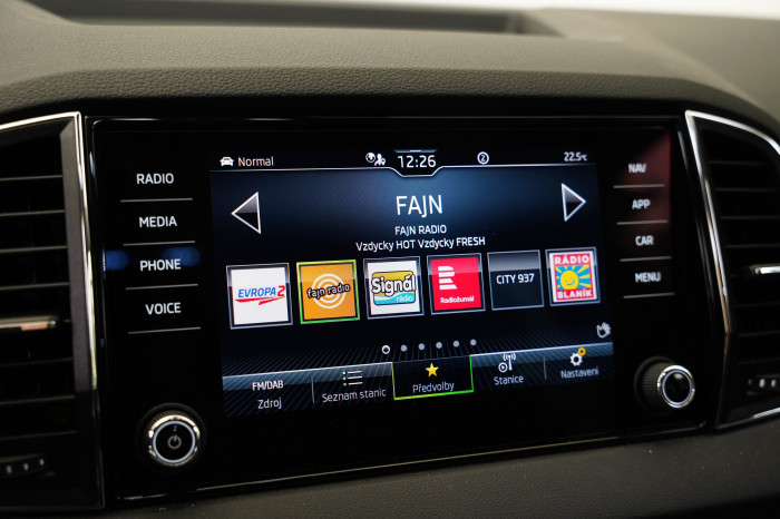 Škoda Karoq 1.5 TSI 110 kW Top Selection na operativní leasing