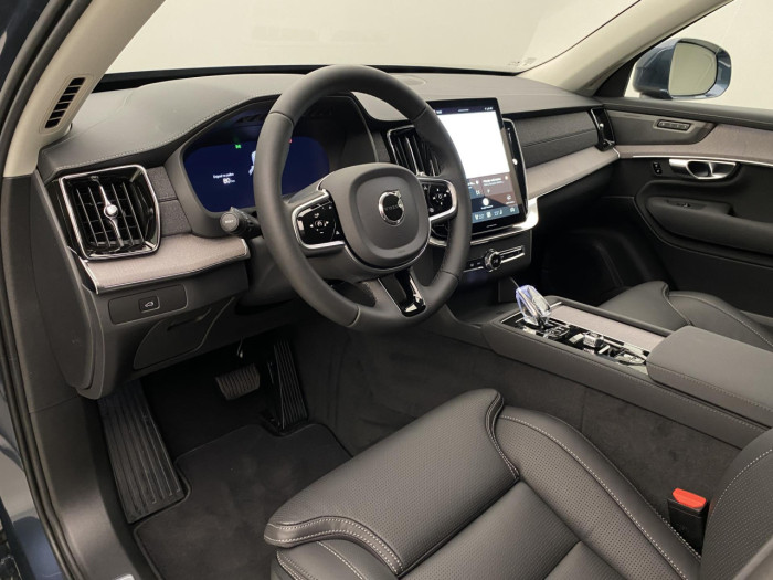 Volvo XC90 B5 AWD AUT BRIGHT PLUS na operativní leasing