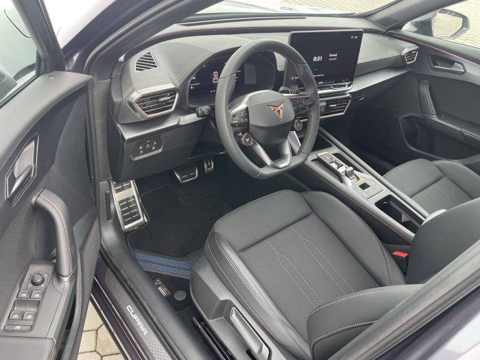 CUPRA Formentor DSG 1.5 eTSI / 110kW na operativní leasing