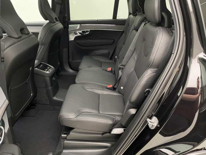Volvo XC90 T8 AWD Plug-in DARK ULTRA na operativní leasing