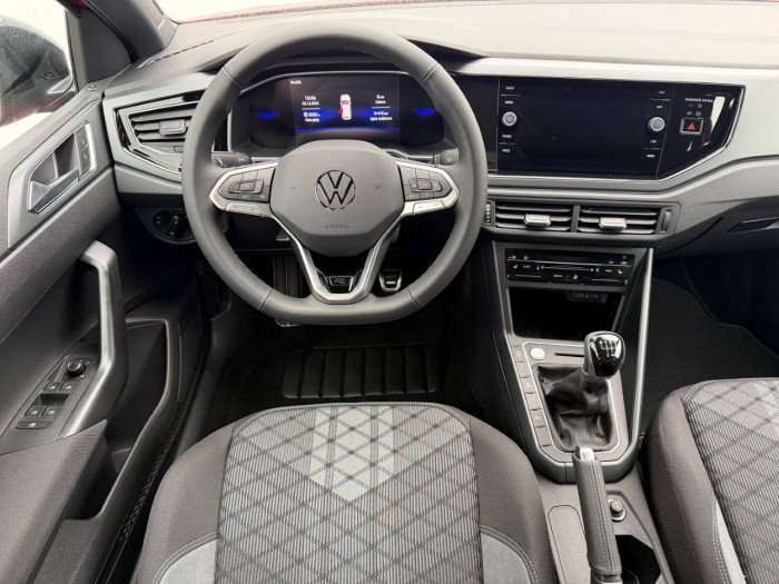 Volkswagen Taigo R-Line People 6G 1,0TSI / 85kW na operativní leasing