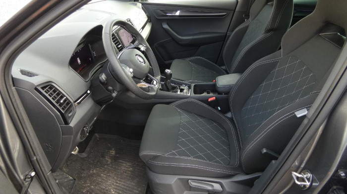 Škoda Karoq 1,5 TSI Sportline na operativní leasing