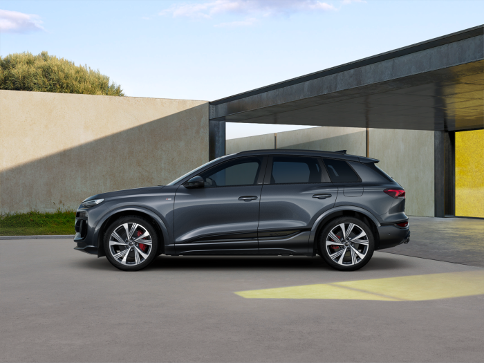 Audi Q6 SUV e-tron quattro na operativní leasing