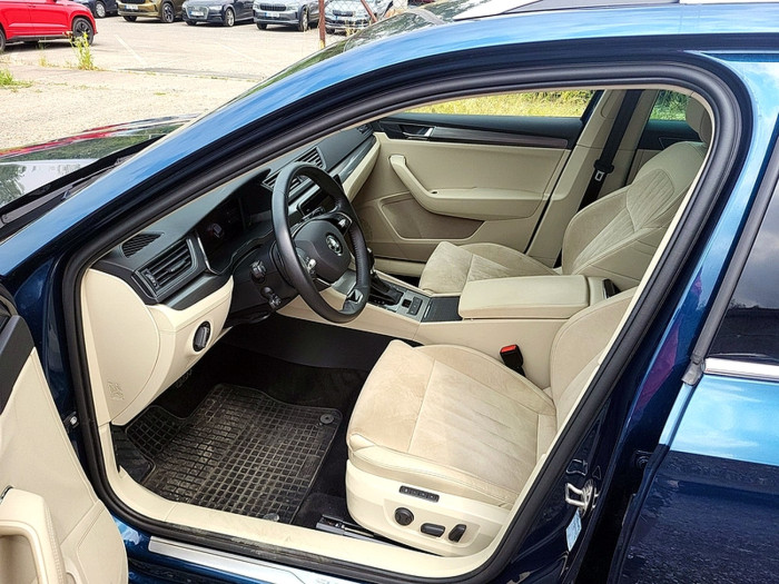 Škoda Superb Combi Style 1.4 PHEV160 kW DSG na operativní leasing