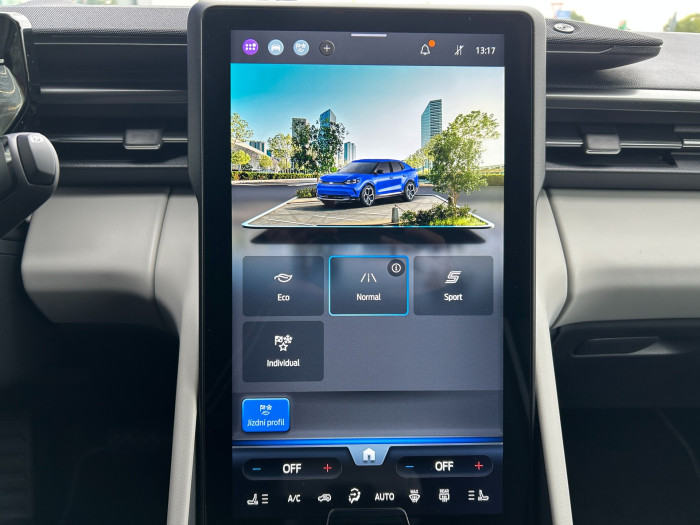 77kWh prodloužený dojezd 210kW na operativní leasing