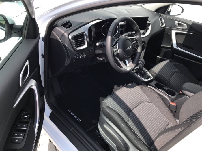 KIA Ceed SW CD TOP 7DCT 1,5 T-GDi / 103kW na operativní leasing
