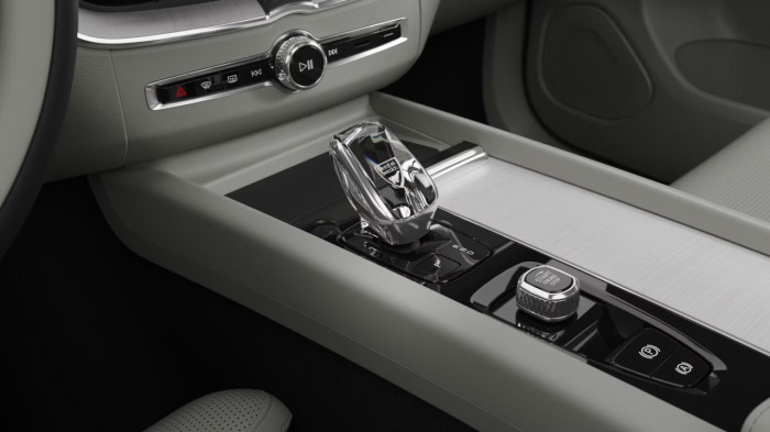 Volvo XC60 B5 AWD AUT BRIGHT ULTRA na operativní leasing