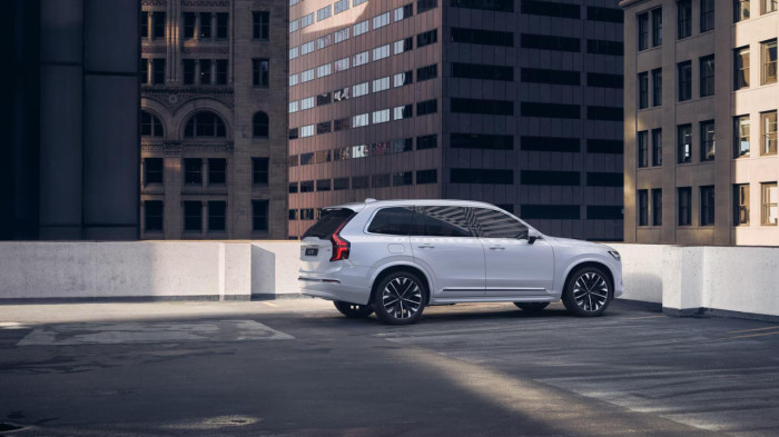 Volvo XC90 B5 AWD AUT BRIGHT PLUS 7míst na operativní leasing