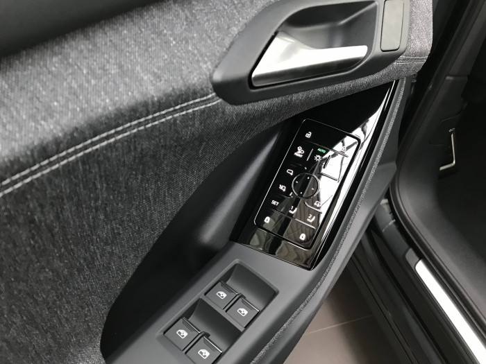 Audi Q6 SUV e-tron quattro 100kWh  / 315kW na operativní leasing