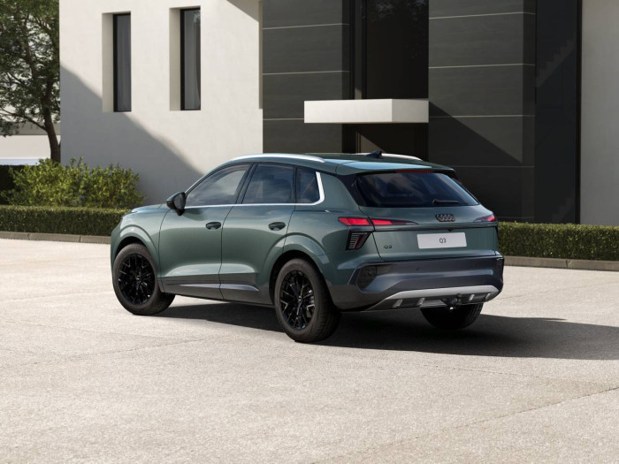 Audi Q3 7STT  1,5 TFSI / 110kW na operativní leasing