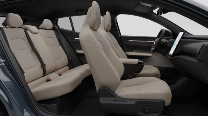 Volvo EX30 P8 AWD ELETRIC PLUS na operativní leasing
