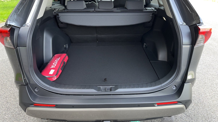 Toyota RAV4 2,0  Valvematic - Benzín - Manuál 6st. - 4x2 na operativní leasing